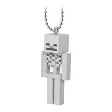 Load image into Gallery viewer, 新箱識 🌟1月新貨🌟 現貨 行版 BANDAI 扭蛋 Minecraft 掛飾第二彈 一套5款 MC Enderman Bee Alex Skelton Sword