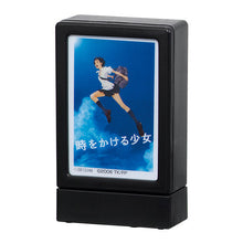 將圖片載入圖庫檢視器 新箱識 🌟12月新貨🌟 現貨 行版 BANDAI 扭蛋 地圖工作室 發光海報收藏 一套7款 無盡的施嘉莉 龍與雀斑公主 未來的未來 怪物的孩子 狼的孩子雨和雪 夏日大作戰 穿越時空的少女