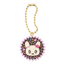 Load image into Gallery viewer, 新箱識 🌟 4月新貨🌟 現貨 行版 扭蛋 BANDAI Tamagotchi 手工零食 平成女孩朱克力吊飾 一套6款