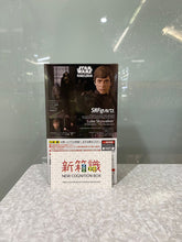 Cargar imagen en el visor de la galería, 新箱識 🌟8月新貨🌟 全新 日版 Shf Star Wars- Luke Skywalker The Mandalorian; 星球大戰 路克 天行者