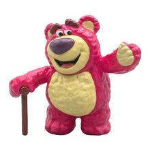 Cargar imagen en el visor de la galería, 新箱識 🌟1月新貨🌟 現貨 行版 BANDAI 扭蛋 DISNEY PIXAR TOY STORY 反斗奇兵 迪士尼 排隊系列 第3彈 VOL.3 1套5款 巴斯光年 BUZZ 胡迪 WOODY 豌豆三兄弟 PEAS IN A POD 勞蘇 LOTSO 獨角獸 小奶油 BUTTERCUP 裝飾 擺設 DISPLAY
