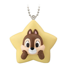 將圖片載入圖庫檢視器 新箱識 🌟7月新貨🌟 現貨 行版 BANDAI 扭蛋 Disney 迪士尼 星星角色吊飾 一套4款 大英雄聯盟 e神 baymax 小熊維尼 pooh Chip &#39;n Dale
