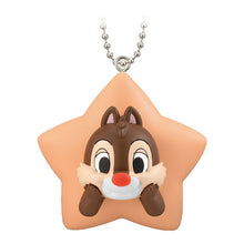 將圖片載入圖庫檢視器 新箱識 🌟7月新貨🌟 現貨 行版 BANDAI 扭蛋 Disney 迪士尼 星星角色吊飾 一套4款 大英雄聯盟 e神 baymax 小熊維尼 pooh Chip &#39;n Dale
