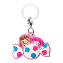 Cargar imagen en el visor de la galería, 新箱識 🌟11月新貨🌟 現貨 行版 全新 扭蛋 Bandai 牛奶妹xSANRIO 雨傘吊飾 一套9款 牛奶妹 HELLO KITTY My Melody Kuromi
