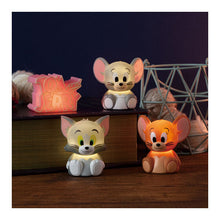 Cargar imagen en el visor de la galería, 新箱識 🌟3月新貨🌟 現貨 行版 扭蛋 BANDAI 湯姆貓與傑利鼠 TOM and JERRY 發光公仔第 3 彈套4款
