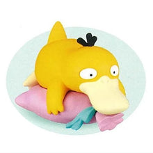 Load image into Gallery viewer, New box knowledge 🌟 New arrivals in November 🌟 Ready-made gashapon Japanese version brand new Takaratomy Pokemon gift edition set of 4 types
