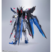 Cargar imagen en el visor de la galería, 新箱識 🌟6月新貨🌟 現貨 行版 BANDAI METAL BUILD 突擊自由高達 -重生版- MB
