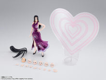 画像をギャラリービューアに読み込む, 【新箱識】【7月新貨】【現貨】BANDAI SHF S.H.Figuarts Boa Hancock -Marineford-（波雅·漢考克 -頂上決戰-） 海賊王 女帝
