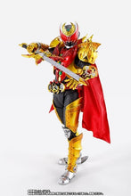 Cargar imagen en el visor de la galería, 新箱識 現貨 行版 魂限 魂Shop 限定 啡盒未開 Shf 真骨彫製法 Masked Kamen Rider Kiva Emperor Form 幪面超人 月騎 帝王 形態 最終 型態 Final Form
